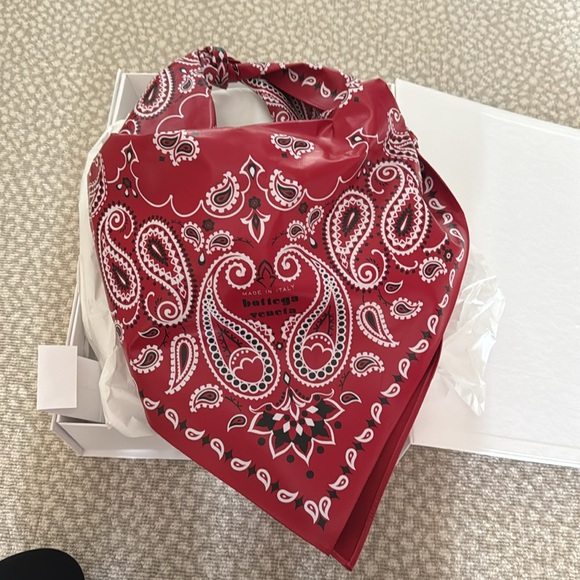 Brand new - unavailable anywhere! Bottega Veneta bandana foulard bag - Picture 7 of 9